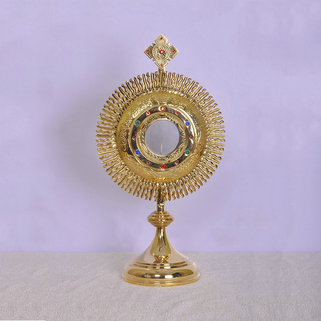 Monstrance 19 inch Monstrance comes with 3 inch Luna